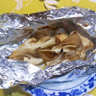 びん長鮪・舞茸・新玉葱のホイル焼き